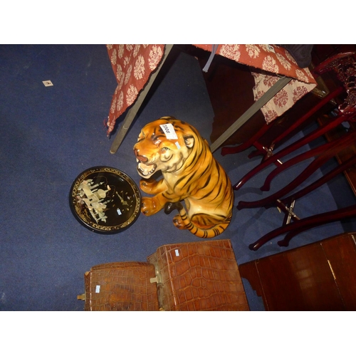 3508 - A large ceramic tiger and a small oriental style clock