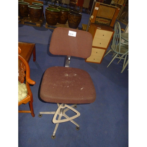 3518 - A vintage swivel clerks chair