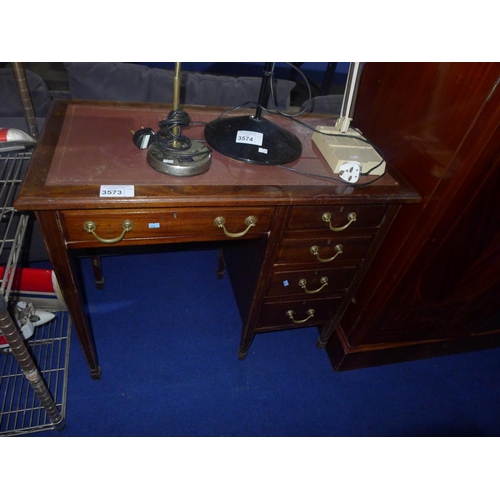 3573 - An Edwardian mahogany rectangular topped kneehole writing desk with 5 drawers, approx 90 cm wide