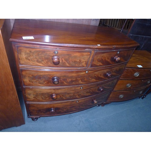 3457 - A 19th Century Mahogany bow front chest of two short and three long drawers approx 109 cm wide and 1... 