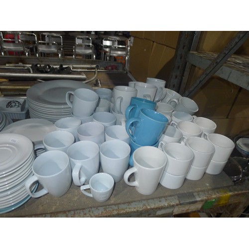1031 - A quantity of various white and patterned crockery, contents of 1 shelf