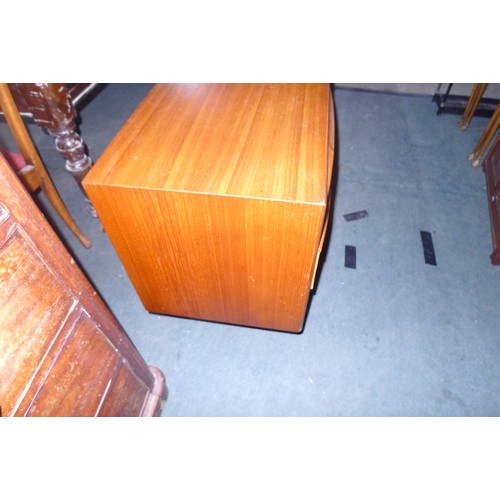 3437 - A vintage teak sideboard by McIntosh approx 214 x 45 x 75cm high