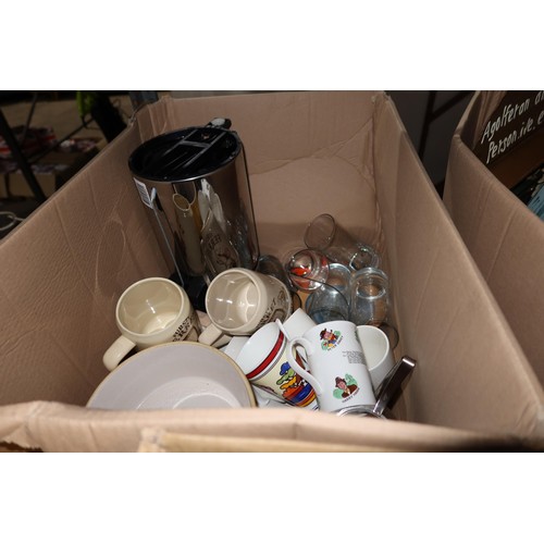 2107 - A quantity of various household items including 4 table lamps, a spice rack, a Severin electric fryi... 