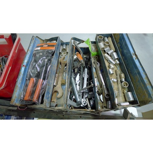 63 - A quantity of various tools including chisels, punches, spanners, sockets, an impact driver, a 150cm... 