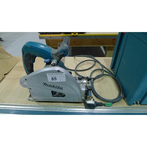 85 - A Makita plunge cut circular saw type SP6000, 240v supplied with a Systainer case and 2 x 140cm Maki... 