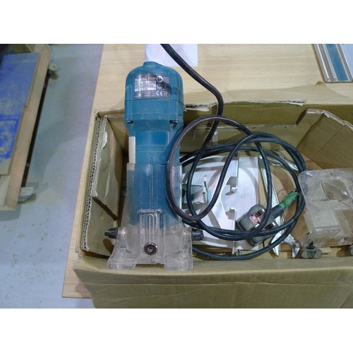 86 - A Makita laminate trimmer type 3708F, 240v