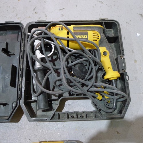 103 - 1 Dewalt 18v XR  Brushless cordless 18GA brad nailer type DCN680 (body only, no batteries or charger... 