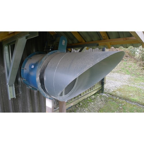 115 - A dry back spray booth filter / extractor by RDM approx 310cm wide x 230cm high. The extraction fan ... 