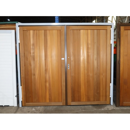 1085 - A Kingsbury timber & metal side hinged centre opening double garage door with frame approx 2520 x 21... 