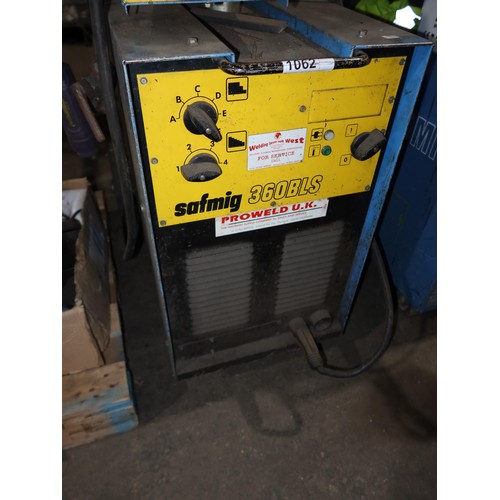 1062 - 1 welder by SAF type Safmig 360BLS, 3ph, with a Devisaf D11 wire feed unit, leads etc