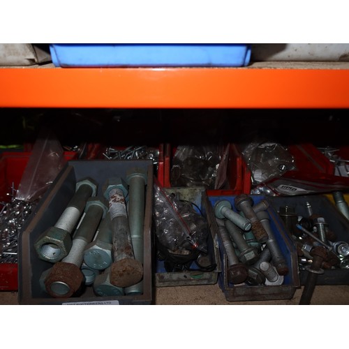 1207 - A quantity of plastic Lin type storage bins containing various auto related and other items includin... 