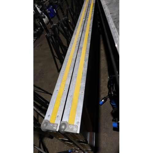 326 - A wheeled double sided flight case containing 6 x 210cm lamp batten bars - The sides of the flight c... 