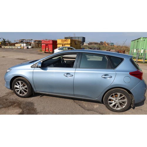 1719 - Toyota Auris Icon Valvematic  5 dr hatchback, Blue, Reg WJ63 VOH,  1st reg 30/09/2013, 6 spd manual ... 