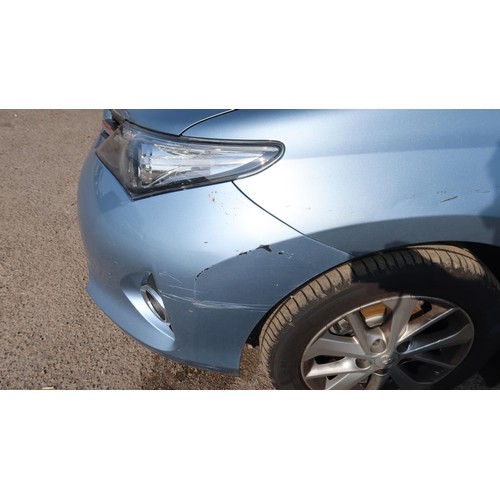 1719 - Toyota Auris Icon Valvematic  5 dr hatchback, Blue, Reg WJ63 VOH,  1st reg 30/09/2013, 6 spd manual ... 