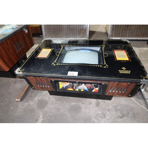 3036 - A vintage arcade cocktail /table top video game machine by Gayton Games type Hot Rod - Please note t... 