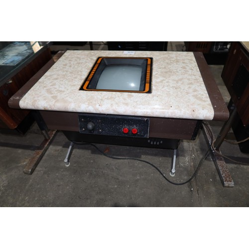 3038 - A vintage arcade cocktail /table top video game machine - The hinged top is unlocked and no keys for... 