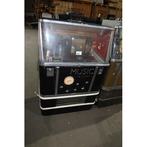 3043 - A vintage Ditchburn jukebox type 1958 MK2R Music Maker 30, 45rpm, Black painted. This is a vintage J... 