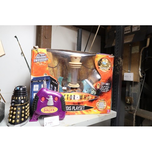 3105 - A Doctor Who Tardis playset boxed and 2 remote control Daleks (one controller) one of which is a 20 ... 
