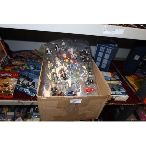 3117 - A quantity of various Lego type Doctor Who figures, Pirates of the Caribbean, Ninjago, Atlantic etc.... 