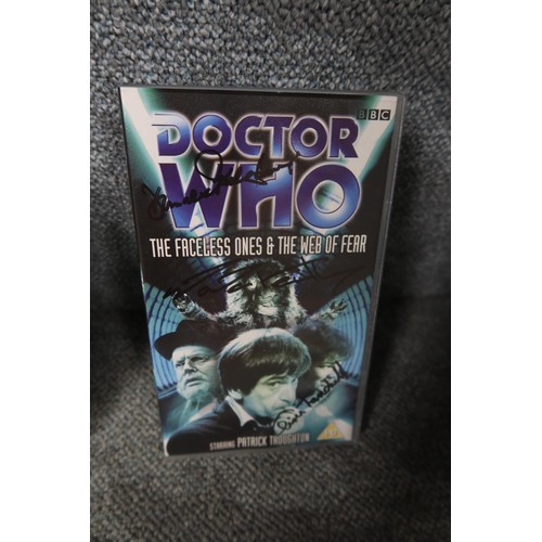 3135 - A quantity of various signed Doctor Who VHS collectibles, inc Planet of the Spiders signed Jon Pertw... 