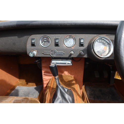 4 - MG Midget Mk 111,  Bronze, reg. no. SAP 562N, 13/08/1974, manual 4 spd gearbox, odometer reads 94,03... 