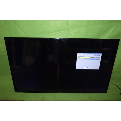 21 - 2 Panasonic commercial colour digital signage display units type TH-50LFE7E,  50 inch, HD, LED back-... 