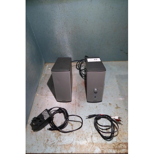 37 - A pair of Bose Companion 2 Series 2 multimedia / PC speakers with a 240v power supply and are suppli... 