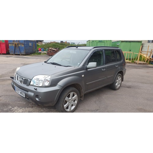 175 - Nissan X-Trail Aventura DCi grey Estate 4x4. Reg BV07 WBZ, 1st Reg. 29/06/2007, 6 spd manual diesel ... 