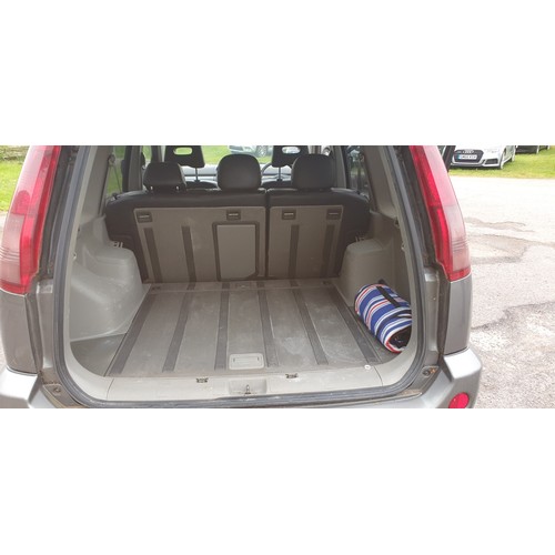 175 - Nissan X-Trail Aventura DCi grey Estate 4x4. Reg BV07 WBZ, 1st Reg. 29/06/2007, 6 spd manual diesel ... 