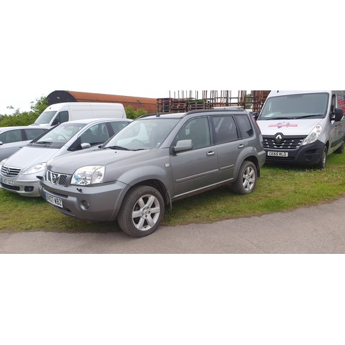 175 - Nissan X-Trail Aventura DCi grey Estate 4x4. Reg BV07 WBZ, 1st Reg. 29/06/2007, 6 spd manual diesel ... 