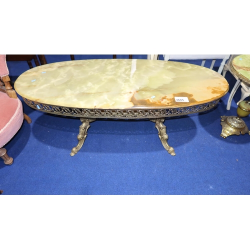3605 - Vintage gilt decorative oval coffee table with an onyx top