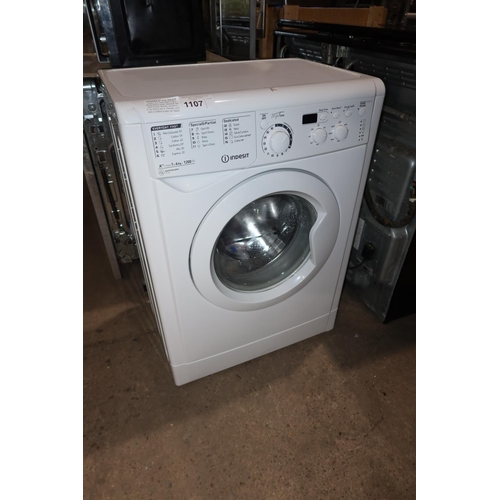 1107 - A slimline 6kg under counter washing machine by Indesit type My Time 240v - trade