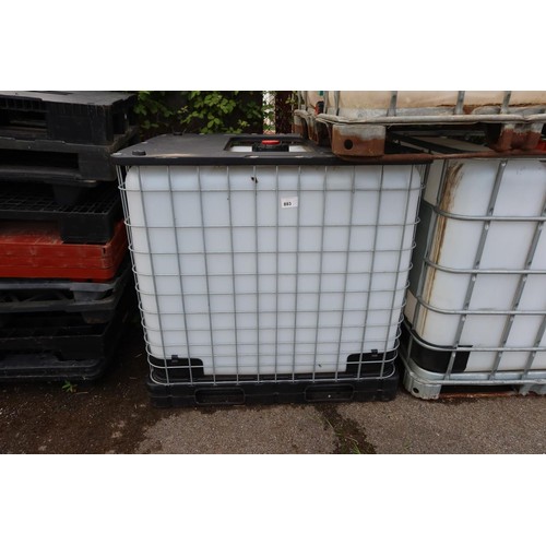 893 - 1 plastic IBC tank in a cage