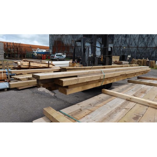 909 - A qty of timber to inc 20x2.5cm, 24x5cm, 12.5x7cm etc. Lengths vary up to 530cm