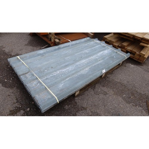 911 - A qty of roofing sheets approx 183x110cm