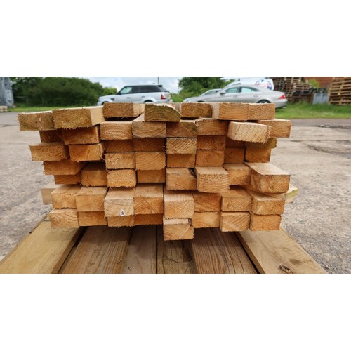 945 - 56 lengths of timber at approx 7.5x4cm. Lengths vary up to 243cm