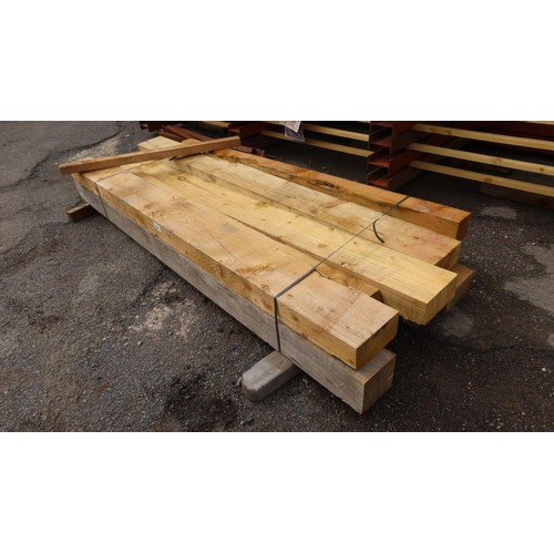 948 - A qty of timber to inc 20x10cm, 15x15cm etc. Lengths vary up to approx 240cm.