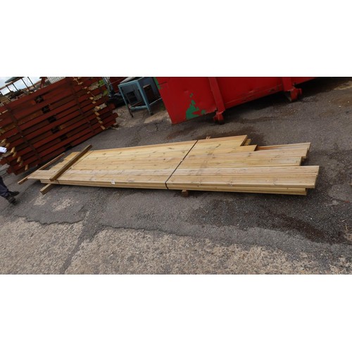 951 - A qty of various decking boards approx 12x3cm. Lengths vary up to approx 420cm