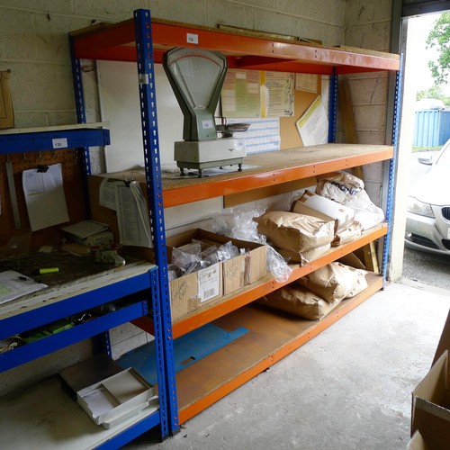 129 - 1 bay of blue / orange bolt less racking approx 245cm x 61cm x 199cm high. Please note that anything... 