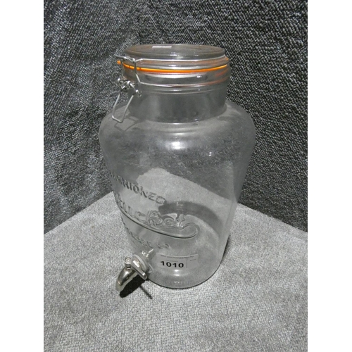 1010 - A glass vintage style drink dispenser by Nantucket, 2 gallons