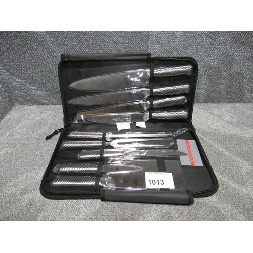 1013 - A 9 piece chefs knife set in a soft carry case by Samurai