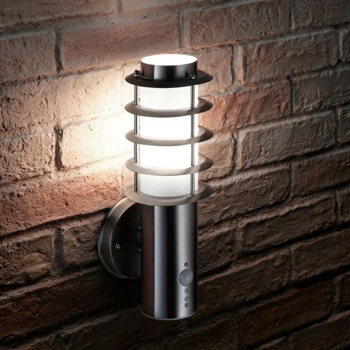 36 - 1 Gagliardi stainless steel frosted glass out door armed sconce RRP £32