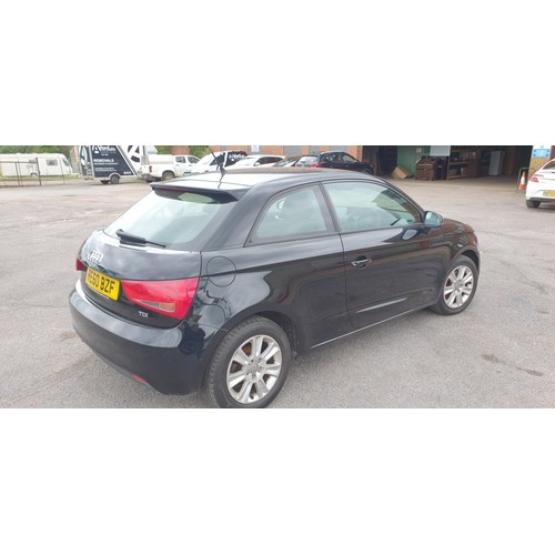 3591 - Audi A1 SE TDi, 3 Dr hatchback , Black, Reg  RE60 BZF, 26/11/2010, 5 spd manual diesel 1598cc. MoT t... 