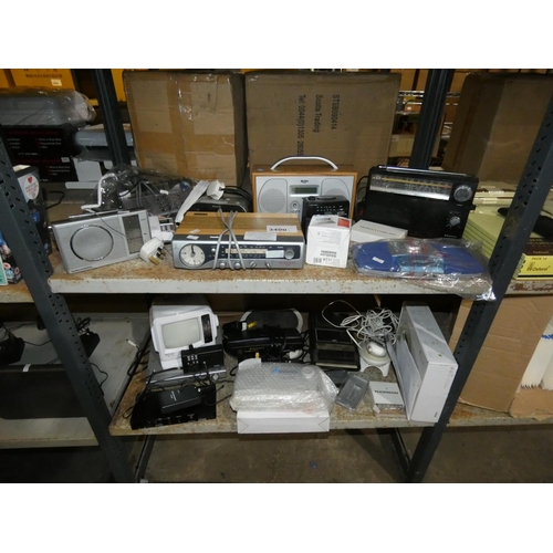 3400 - A quantity of electronic items including radios, TV, DVD player, a Sennheiser Freeport microphone re... 