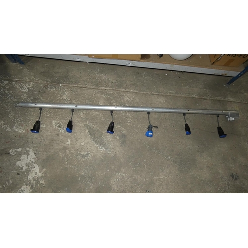 2054 - 1 power distribution bar approx 228cm long with a Socapex type 19 pin fitting and 6 x Ceeform 240v 1... 