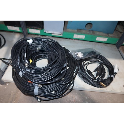 2192 - A quantity of various leads including VGA, DVI, HDMI, Coaxial etc. Contents of 2 shelves