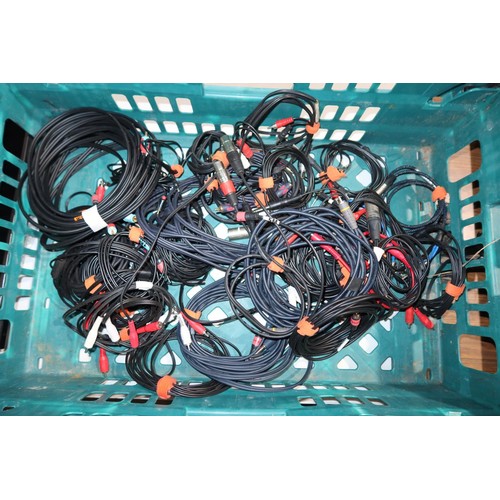 2207 - A quantity of various leads. Contents of 1 plastic crate which is not included.