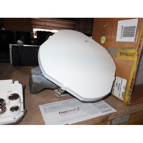 2421 - A quantity of various professional external Wi-Fi networking items. Equipment of this type is used t... 