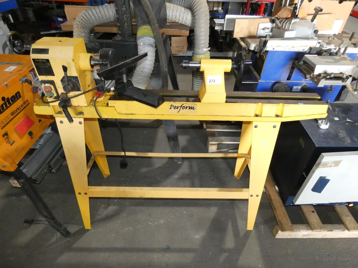 1 free standing wood turning lathe by Perform model CCL, 240v