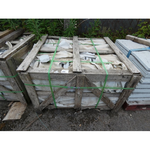 680 - 1 crate containing approx 72 slabs of Granite each approx 600 x 300mm